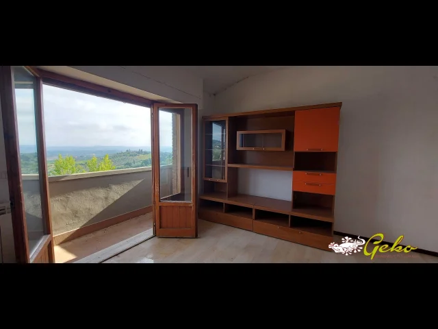 Appartamenti in Vendita - Appartamento 84 mq con terrazzo e vista panoramica !! vicino al centro storico