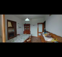 Appartamento di 90 mq con garage e terrazze !!