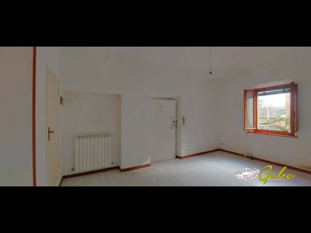 Appartamenti in Vendita - Appartamento da ristrutturare  65 mq in centro storico