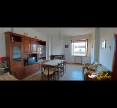 Appartamenti in Vendita - Appartamento 97 mq in zona tranquilla vicina al centro !