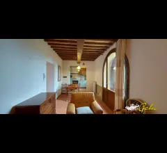 Appartamenti in Vendita - Appartamento in campagna  70 mq ristrutturato con giardino !!