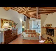 Appartamento ristrutturato con terrazzo panoramico !