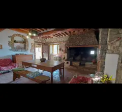 Appartamento rustico 108 mq !!