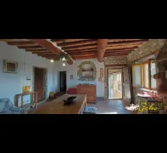 Appartamenti in Vendita - Appartamento rustico 108 mq !!