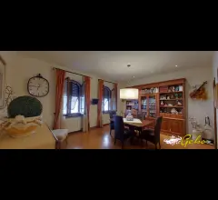 Appartamenti in Vendita - Appartamento 150 mq ristrutturato con terrazzino !