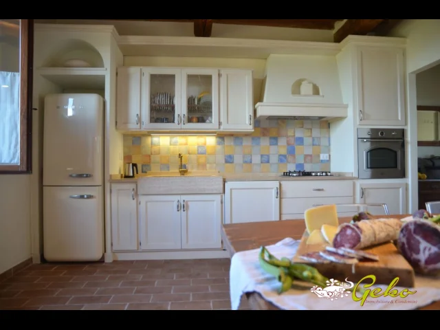 Appartamenti in Vendita - Appartamento 71 mq con giardino e piscina