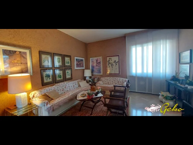 Appartamenti in Vendita - Appartamento 130 mq in bifamiliare con garage !