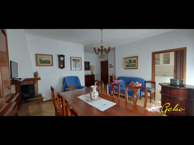 Appartamenti in Vendita - Luminoso appartamento con garage  !