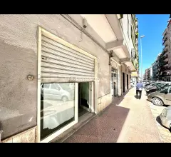 Locale commerciale via emilia