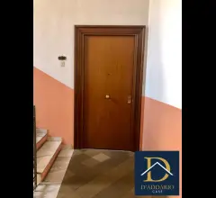 Appartamenti in Vendita - Ampio tre vani via icco
