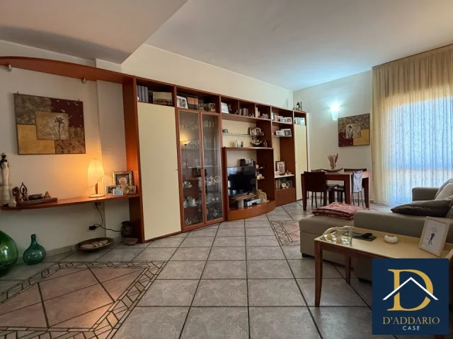 Appartamenti in Vendita - Rifinito trivani - via verdi - rione tamburi