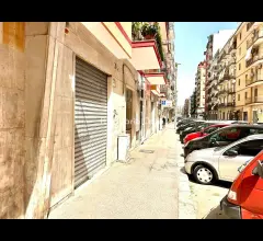 Locale commerciale via emilia