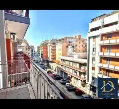 Appartamenti in Vendita - Appartamento 4 vani via campania