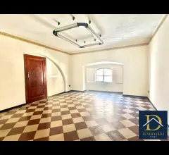 Appartamenti in Vendita - Appartamento uso ufficio corso umberto i borgo