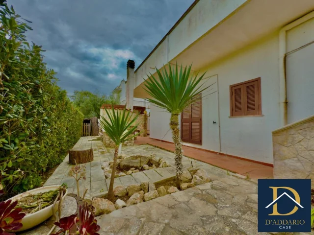 Appartamenti in Vendita - Lido sivana - ampia villa su unico livello