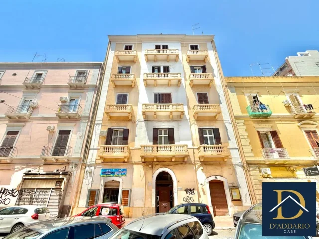 Appartamenti in Vendita - Via cavallotti 4 vani con ascensore