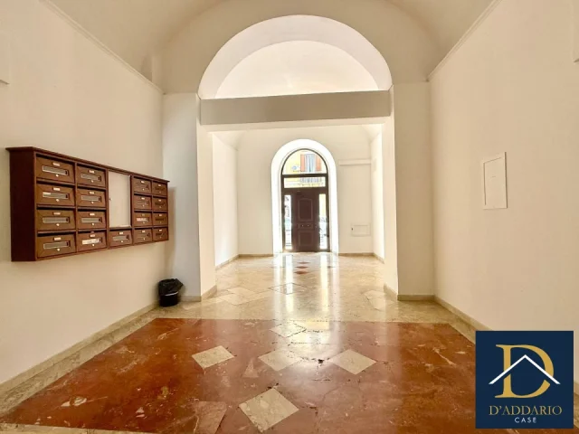 Appartamenti in Vendita - Via cavallotti 4 vani con ascensore