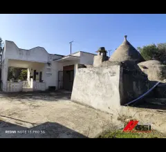 Appartamenti in Vendita - Vendesi abitazione con trullo