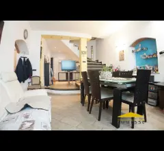 Appartamenti in Vendita - Casa in vendita a massa