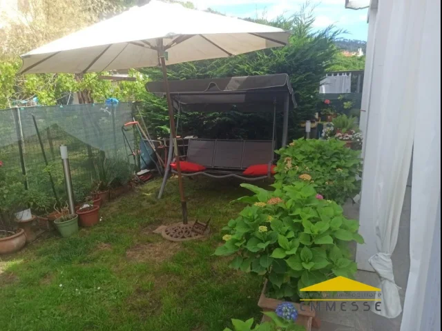 Appartamenti in Vendita - Nuova costruzione con giardino a massa centro