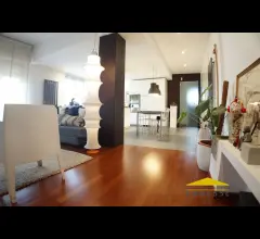 Appartamenti in Vendita - Case in vendita a marina di carrara