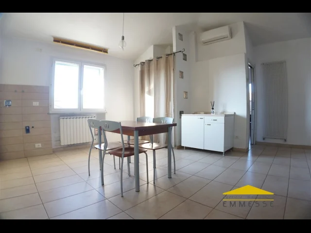 Appartamenti in Vendita - Appartamento in vendita a caniparola
