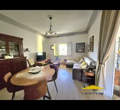 Appartamenti in Vendita - Casa indipendente in vendita a massa