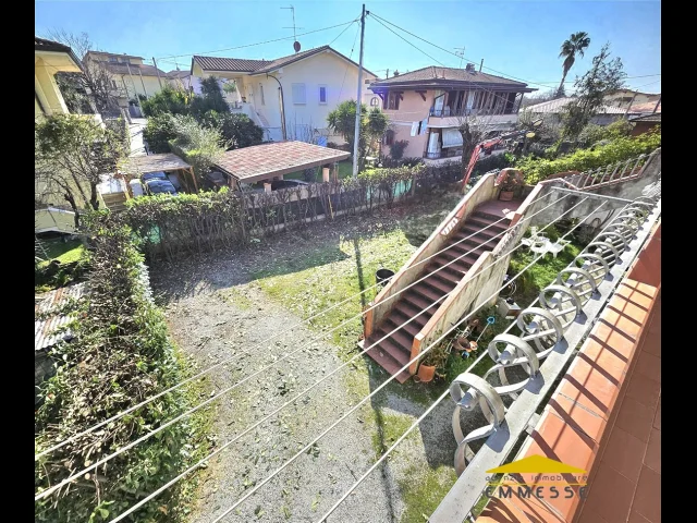 Appartamenti in Vendita - Casa in vendita a massa
