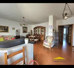 Appartamenti in Vendita - Casa in vendita a massa