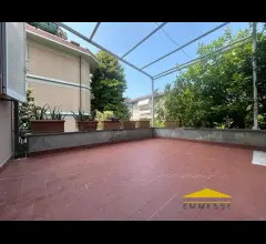 Appartamenti in Vendita - Case in vendita a marina d massa
