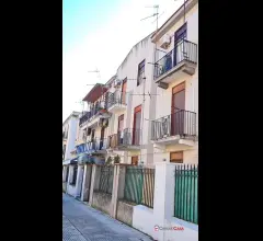 Appartamenti in Vendita - Via roma, 3 vani e servizi
