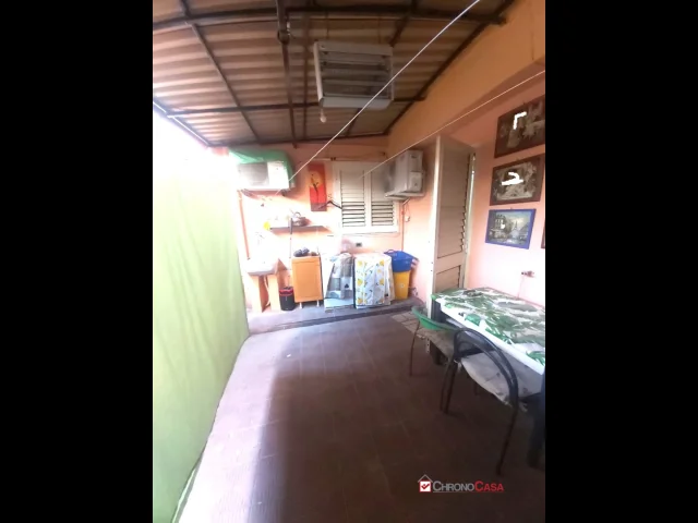 Appartamenti in Vendita - Pressi policlinico soluzione semi dipendente con giardino