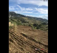 Appartamenti in Vendita - Marotta, terreno 4000 mq carrabile