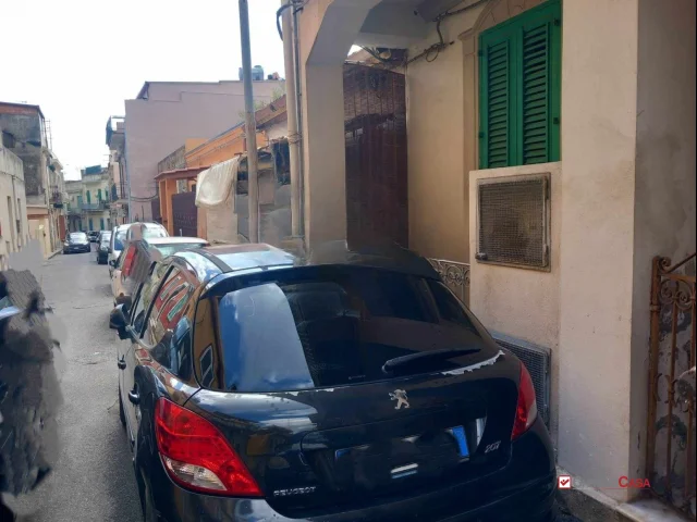 Appartamento via candore più spazio esterno
