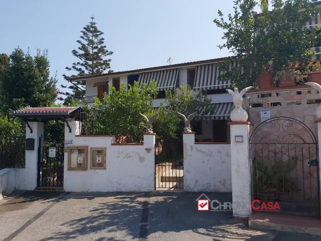 Appartamenti in Vendita - Furnari comoda villetta a schiera 2 vani con giardino