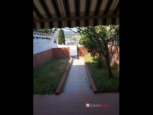 Appartamenti in Vendita - Furnari comoda villetta a schiera 2 vani con giardino