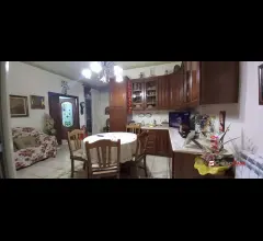 Appartamenti in Vendita - Svincolo me-centro,nuda proprietà di 4 vani e servizi