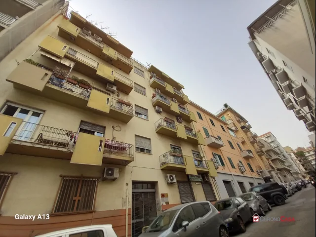Appartamenti in Vendita - Uso ufficio zona centro