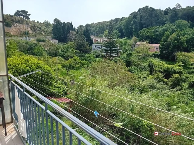 Appartamenti in Vendita - Gesso, casa indipendente e terreno