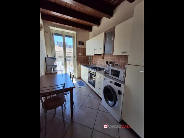 Appartamenti in Vendita - Camera arredata provinciale tutto incluso