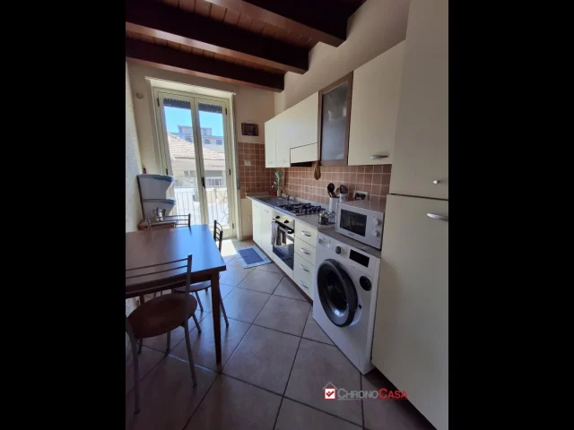 Appartamenti in Vendita - Camera arredata provinciale tutto incluso