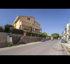 Spartà, appartamento con mansarda abitabile. vista mare