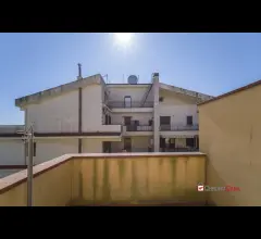 Appartamenti in Vendita - Spartà, appartamento con mansarda abitabile. vista mare