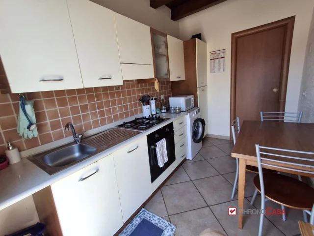 Appartamenti in Vendita - Camera matrimoniale zona provinciale tutto incluso