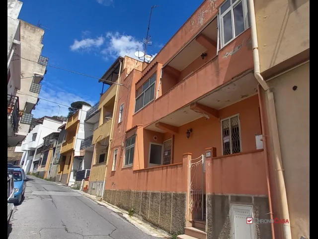 Appartamenti in Vendita - Bordonaro, soluzione semindipendente con terrazzo