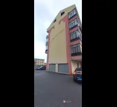 Contesse, ristrutturato due vani con vista mare posto auto
