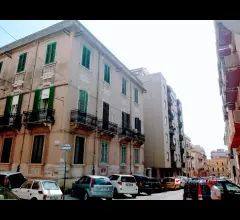 Via del bufalo ampia mansarda di 6 vani e doppi servizi