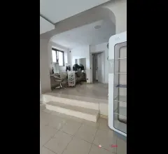 Appartamenti in Vendita - Provinciale locale commerciale 2 luci