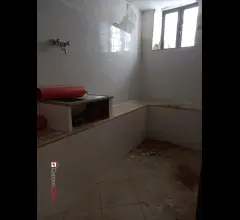 Appartamenti in Vendita - Ampio locale deposito o magazzino tremestieri