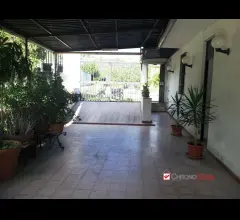 Appartamenti in Vendita - Zafferia, casa indipendente con terreno